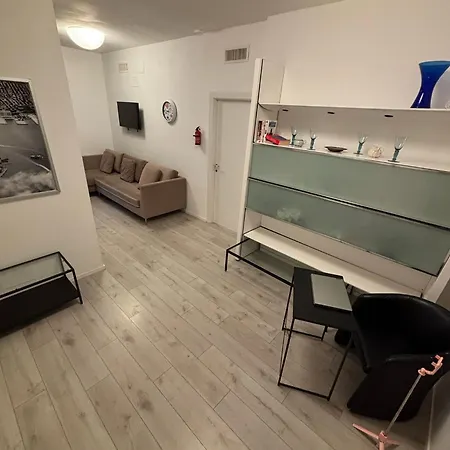 Apartment-c By Homes In Анкона